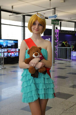 Prom Queen Annie