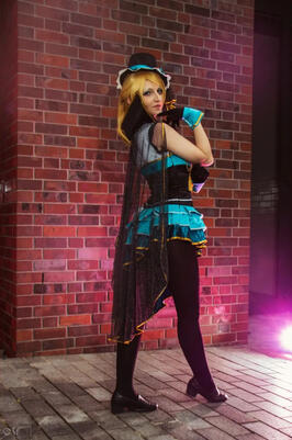 Ayase Eli